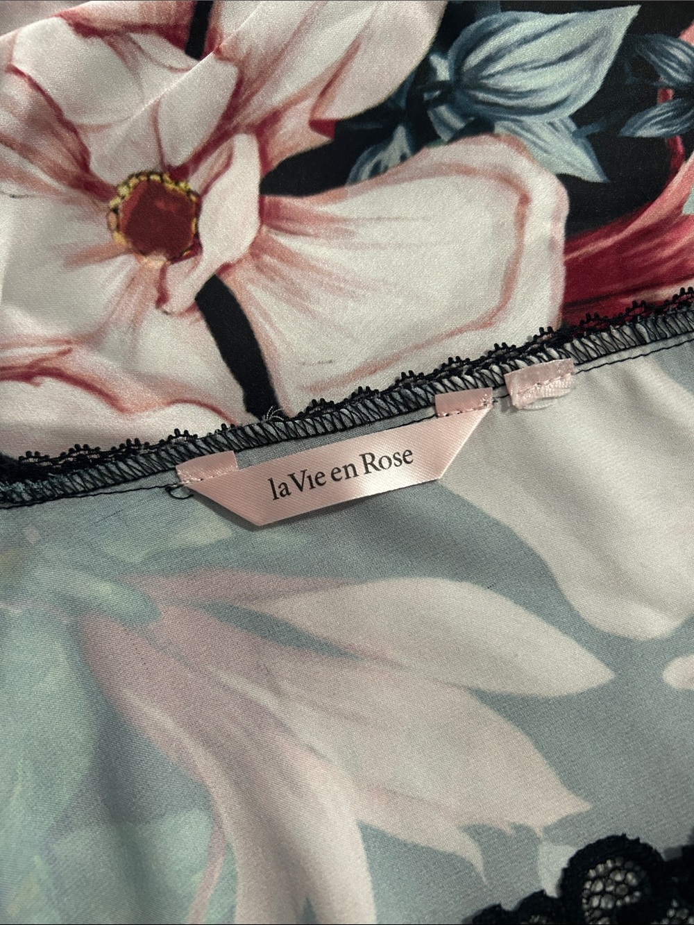 La Vie En Rose Black Floral Lace-Trim Chemise - Picture 13 of 16